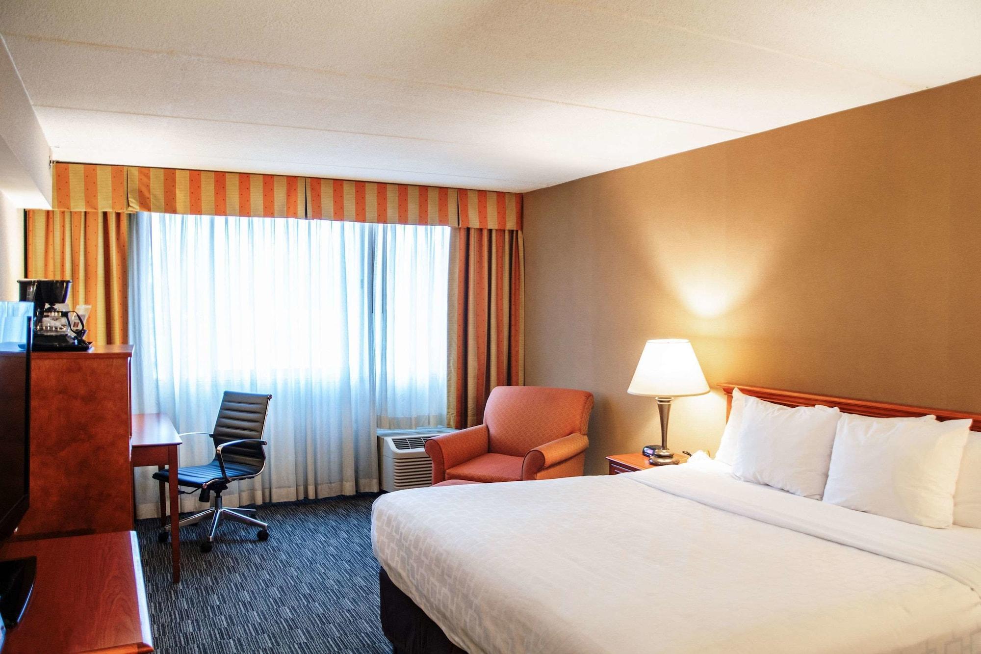 Clarion Hotel & Convention Center Joliet Luaran gambar